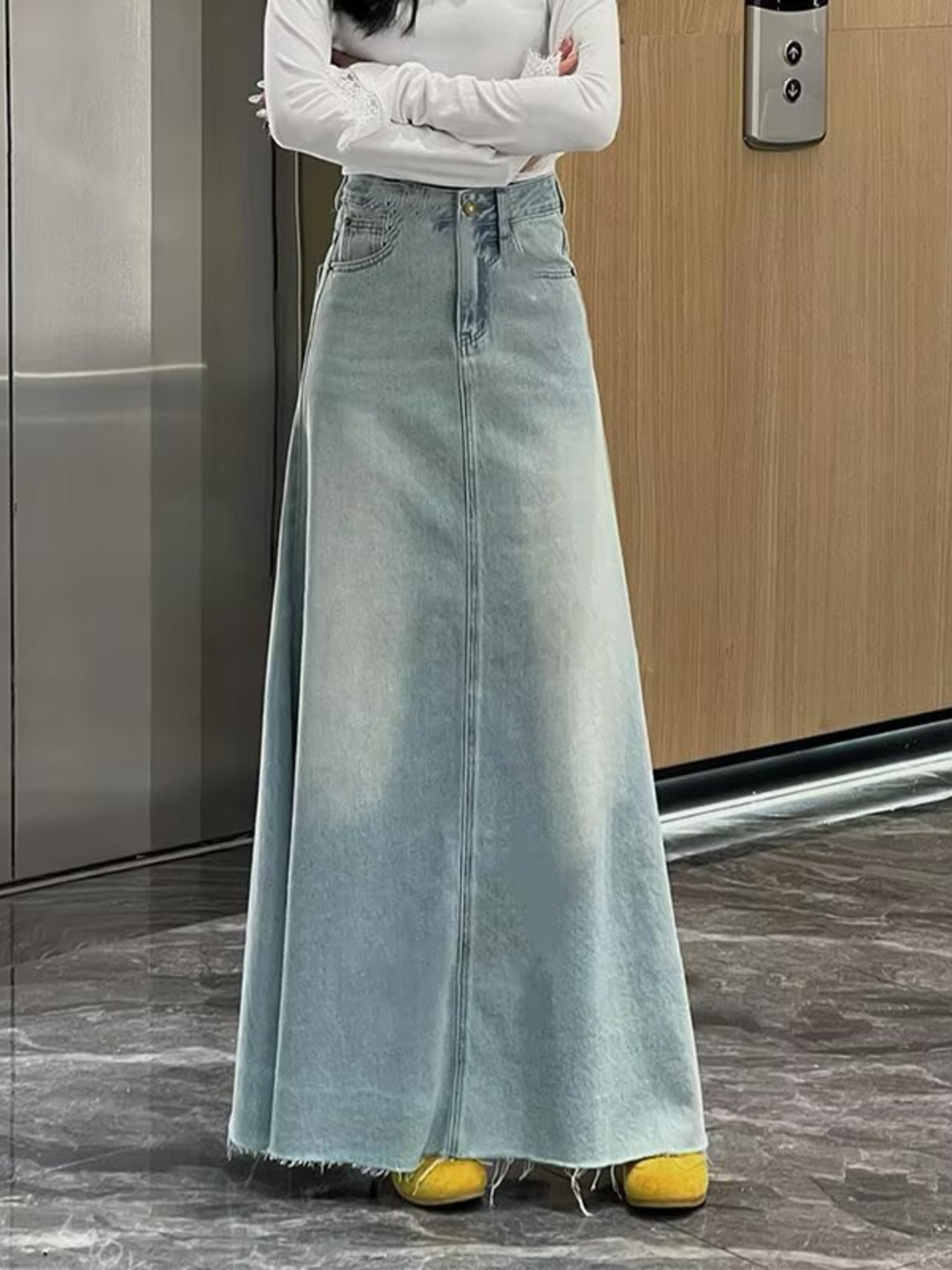 Denim Shorts Women - تنورة قصيرة نسائية من الدنيم بخصر