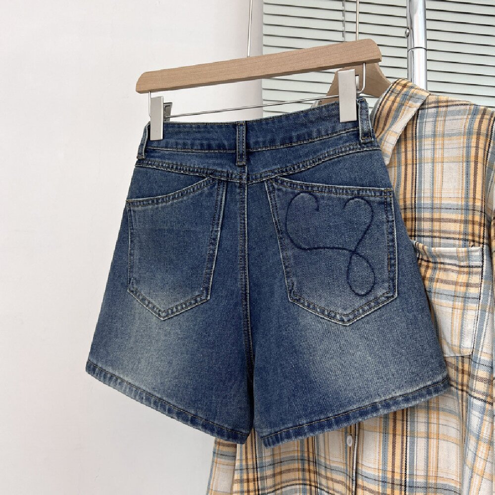 Denim Shorts Women - شورت جينز نسائي مطرز بتصميم عتيق،
