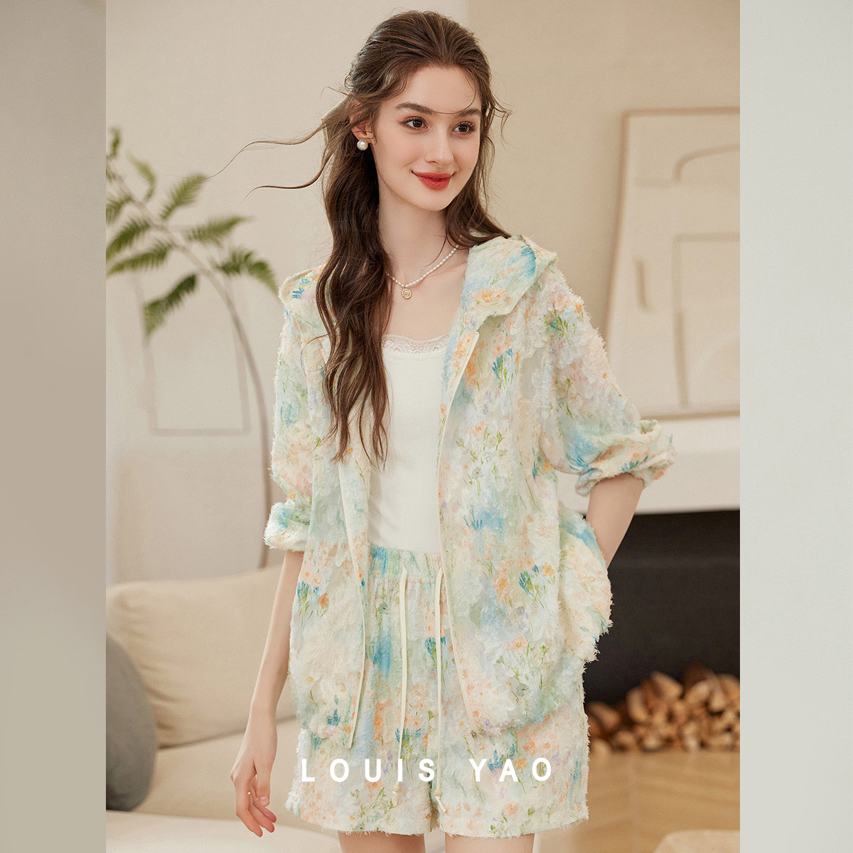 Women'S Fashion Long Coat - طقم نسائي من LOUIS YAO لربيع