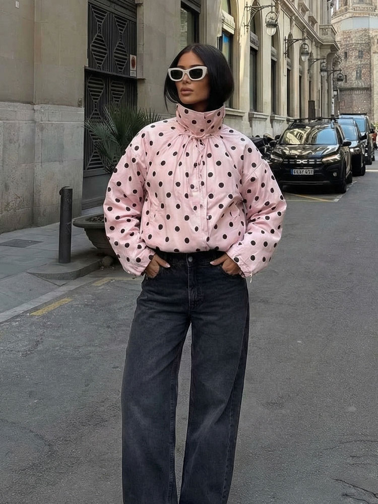 Women'S Fashion Trends 2026 Spring Summer - معاطف نسائية منقطة باللون الوردي لربيع