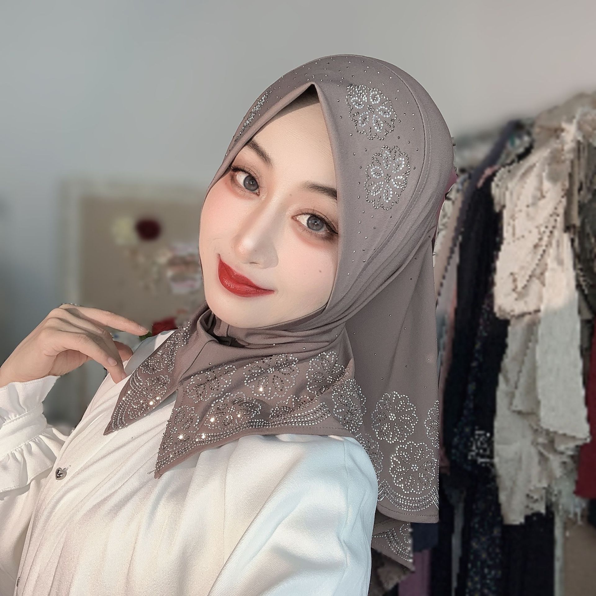 حجاب نسائي جاهز للارتداء بتصمي - مراجعة Women Fashion Wear وسعره